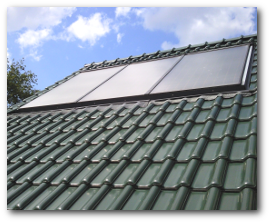 Der Absorber absorbiert die Strahlungsenergie der Sonne